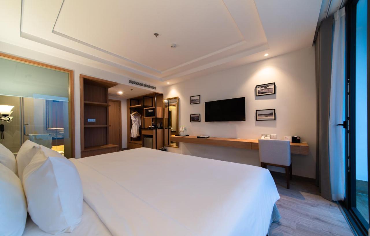 Navada Beach Hotel Нячанг Экстерьер фото