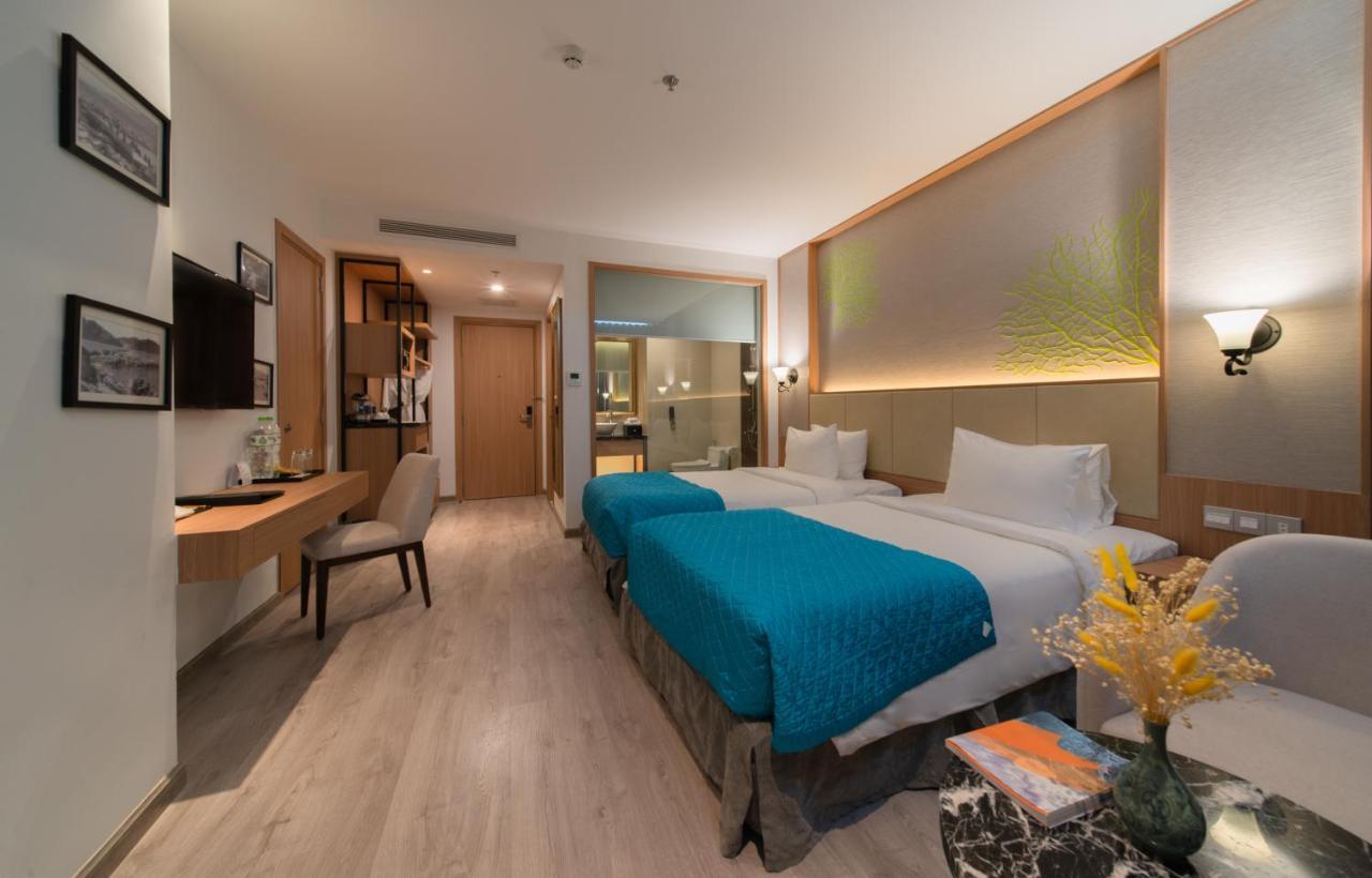 Navada Beach Hotel Нячанг Экстерьер фото