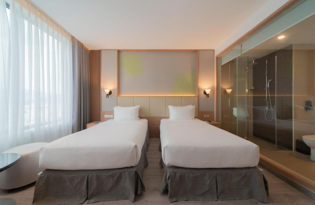 Navada Beach Hotel Нячанг Экстерьер фото
