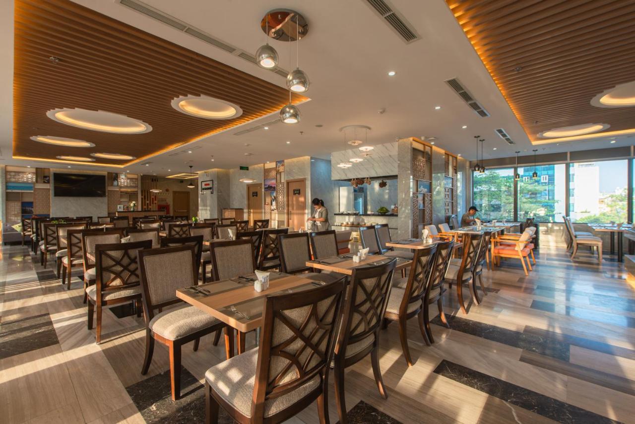 Navada Beach Hotel Нячанг Экстерьер фото