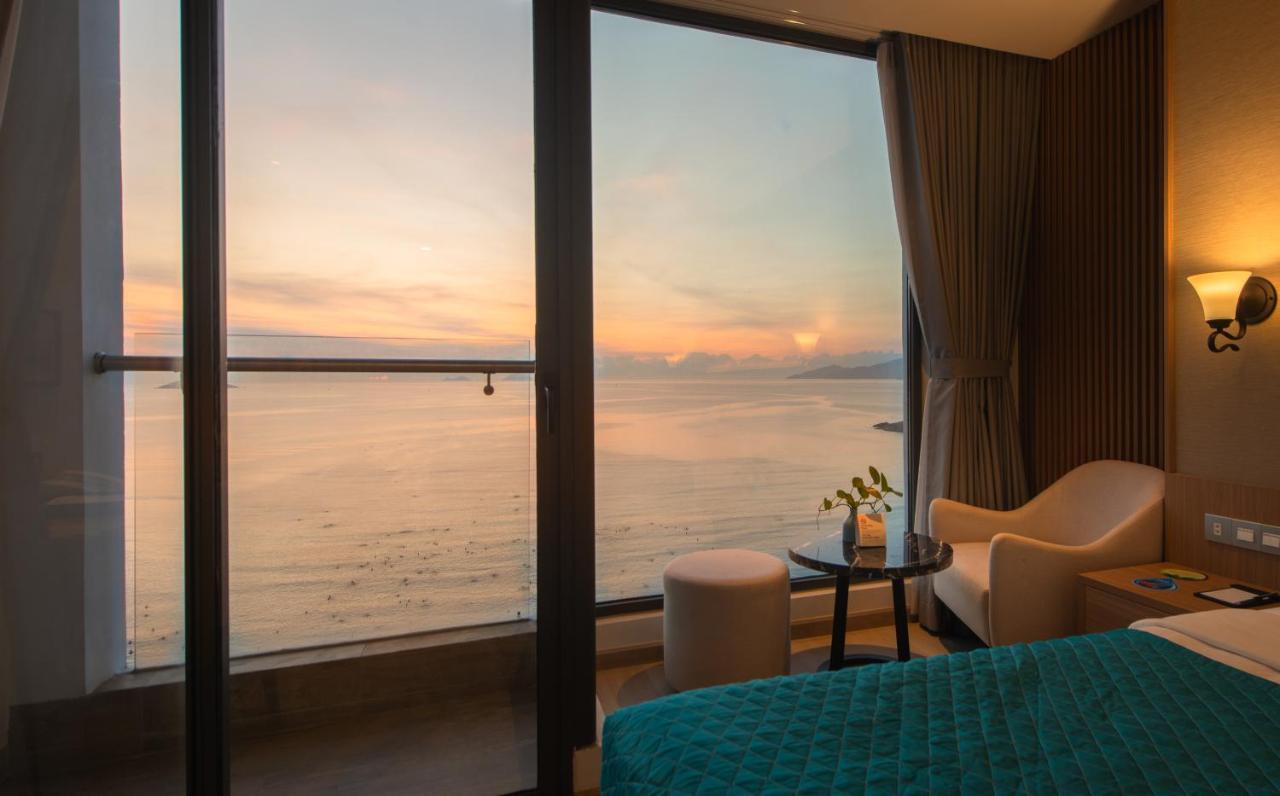 Navada Beach Hotel Нячанг Экстерьер фото