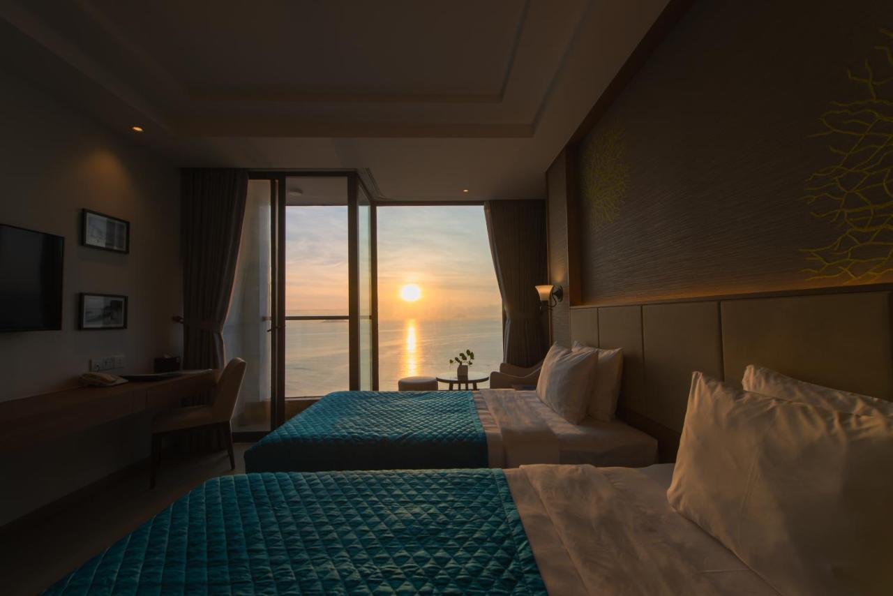 Navada Beach Hotel Нячанг Экстерьер фото