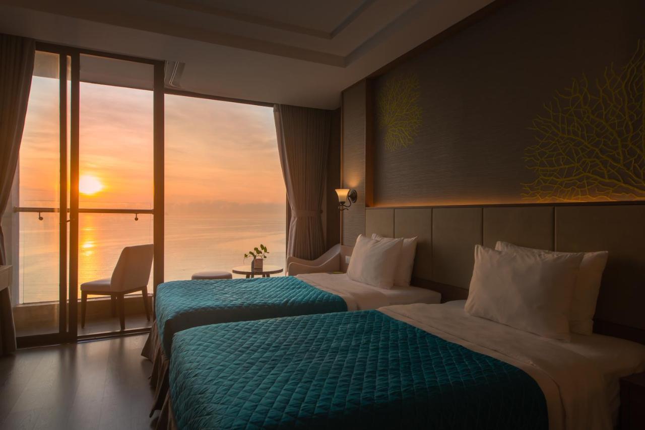 Navada Beach Hotel Нячанг Экстерьер фото