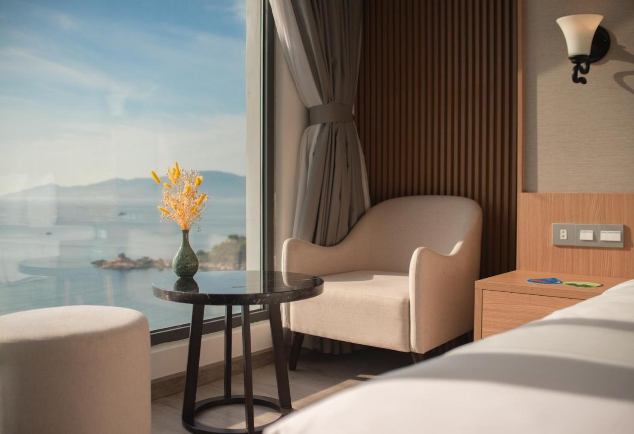 Navada Beach Hotel Нячанг Экстерьер фото