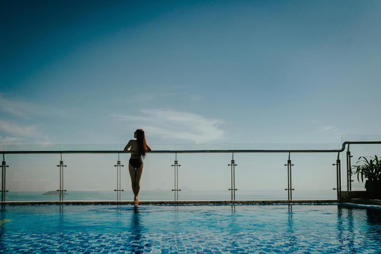Navada Beach Hotel Нячанг Экстерьер фото