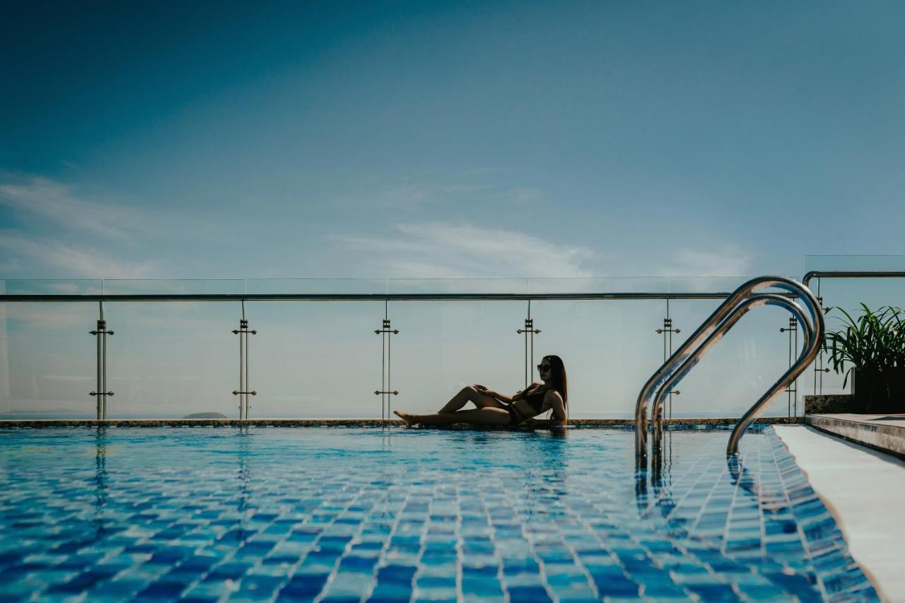 Navada Beach Hotel Нячанг Экстерьер фото